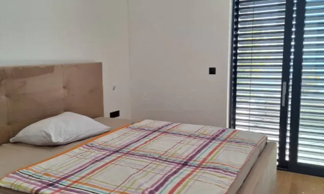 Недвижимость Двухкомнатная квартира в центре Опатии: 8