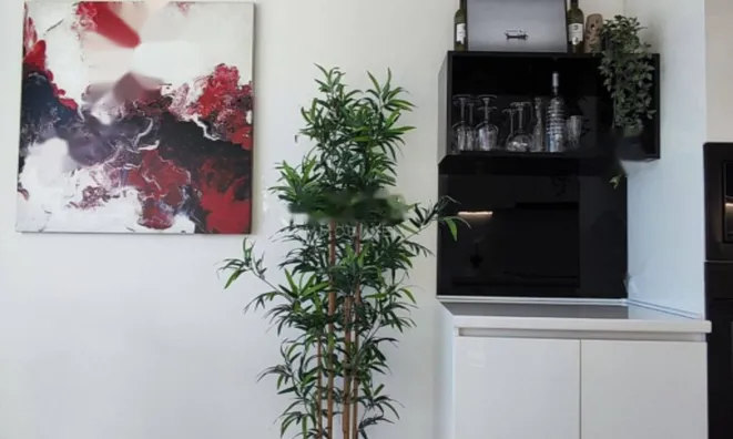 Недвижимость Трехкомнатная квартира Ика: 6