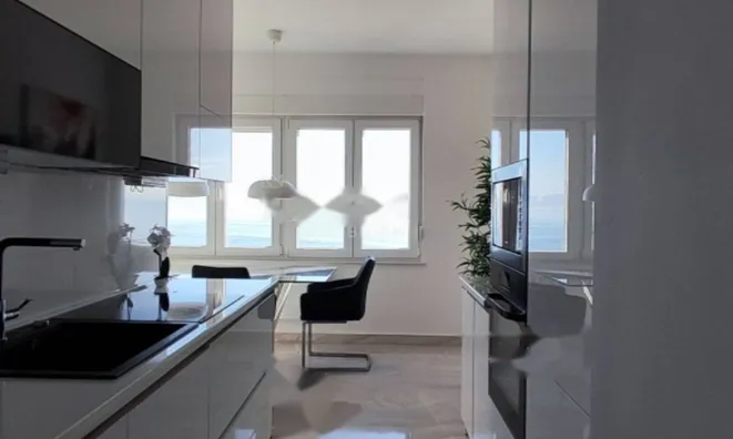 Недвижимость Трехкомнатная квартира Ика: 7