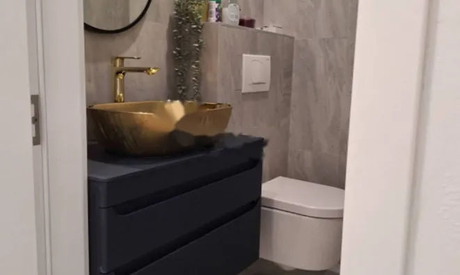 Недвижимость Трехкомнатная квартира в Центре: 9