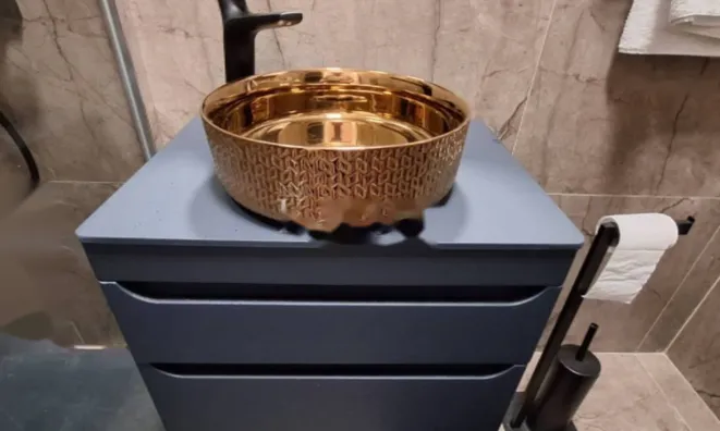 Недвижимость Трехкомнатная квартира в Центре: 19