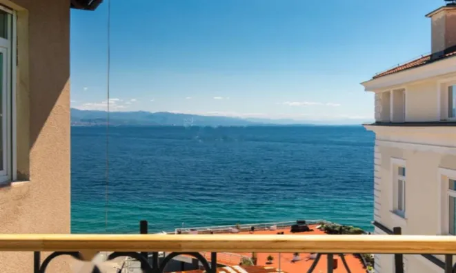 Недвижимость Двухкомнатная квартира, Опатия: 18