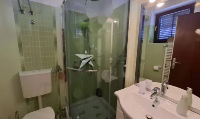 Недвижимость Четырехкомнатная квартира, Центр, Опатия: 9