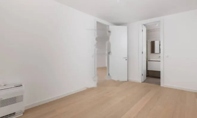 Недвижимость Трехкомнатная квартира Центр: 16