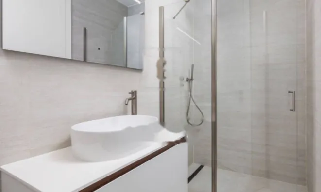 Недвижимость Трехкомнатная квартира в Центре: 23