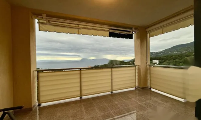 Недвижимость Трехкомнатная квартира в Опатии: 5