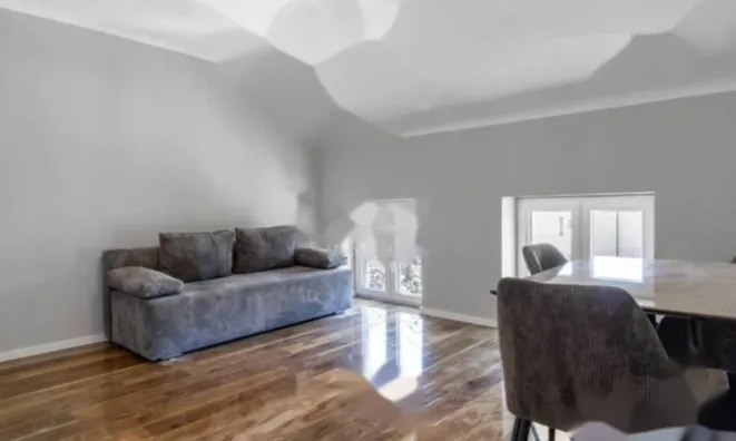 Недвижимость Четырехкомнатная квартира, Центр: 6