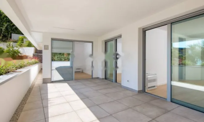 Недвижимость Трёхкомнатная квартира в центре: 20