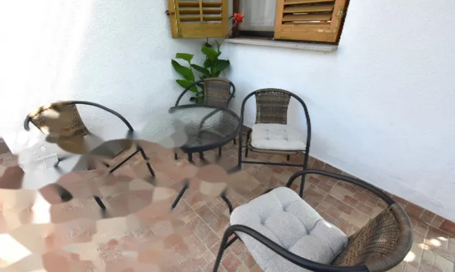 Недвижимость Дом с террасой Коломбан: 21