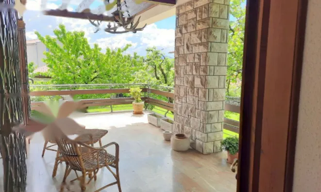 Недвижимость Дом в центре Сежаны: 2