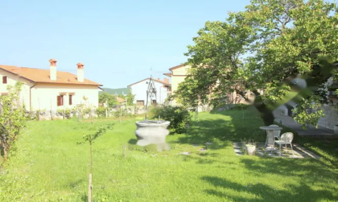 Недвижимость Дом в центре Сежаны: 3