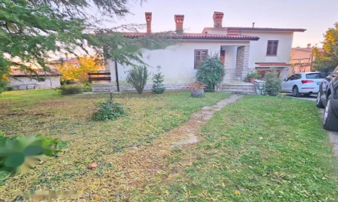 Недвижимость Дом в центре Сежаны: 4