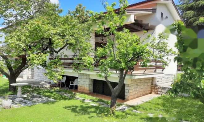 Недвижимость Дом в центре Сежаны: 9