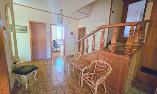 Недвижимость Дом в центре Сежаны: 23