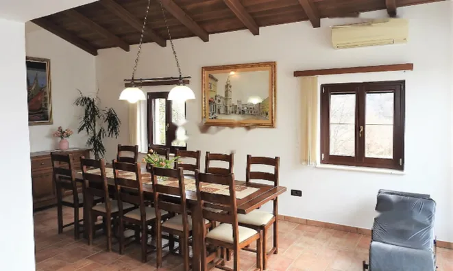 Недвижимость Дом Пуче на природе: 12