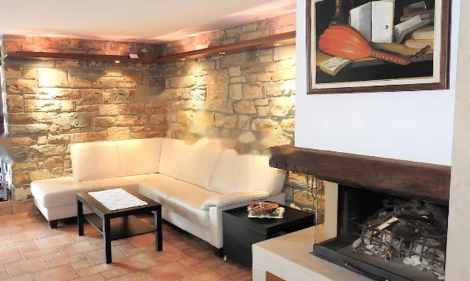 Недвижимость Дом Пуче на природе: 16