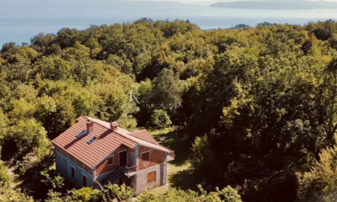 Недвижимость Семейный дом 240 м², Запад, Опатия: 32