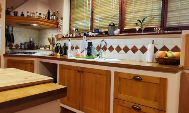 Недвижимость Четырёхкомнатная квартира в центре Опатии: 4