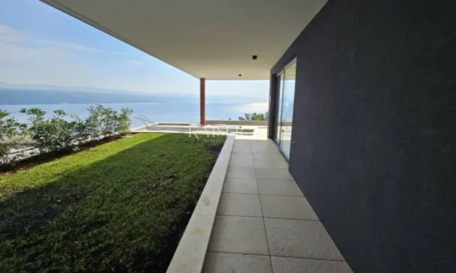 Недвижимость Четырехкомнатная квартира в центре Опатии: 2