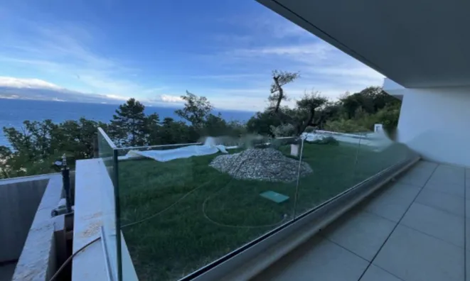 Недвижимость Четырехкомнатная квартира в центре Опатии: 11