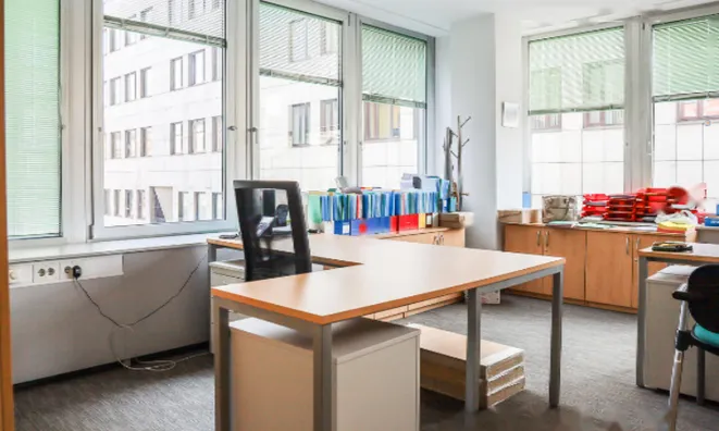 Недвижимость Коммерческое помещение в центре: 4