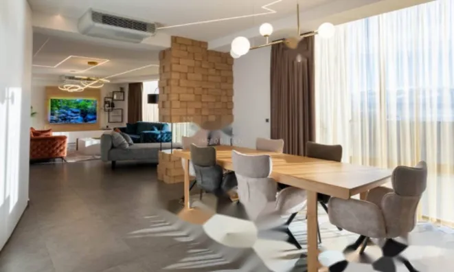 Недвижимость Четырехкомнатная квартира в центре Опатии: 11