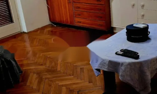 Недвижимость Двухкомнатная квартира, Центр: 3