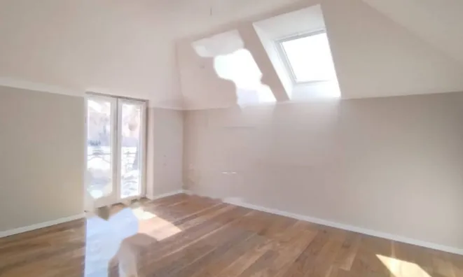 Недвижимость Четырехкомнатная квартира Центр: 2