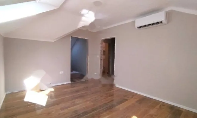 Недвижимость Четырехкомнатная квартира Центр: 5