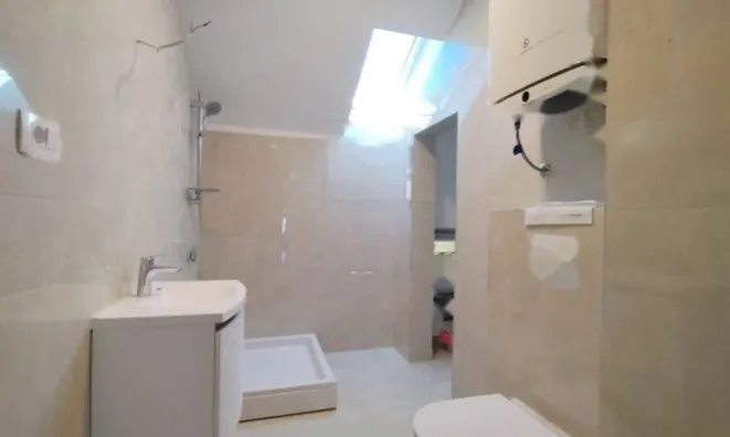 Недвижимость Четырехкомнатная квартира Центр: 7