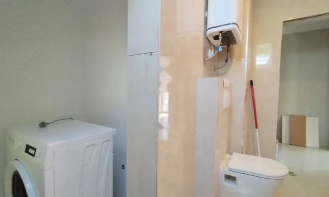 Недвижимость Четырехкомнатная квартира Центр: 8