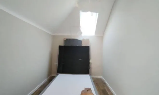 Недвижимость Четырехкомнатная квартира Центр: 11