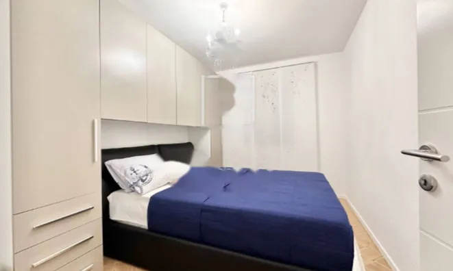 Недвижимость Четырехкомнатная квартира: 10