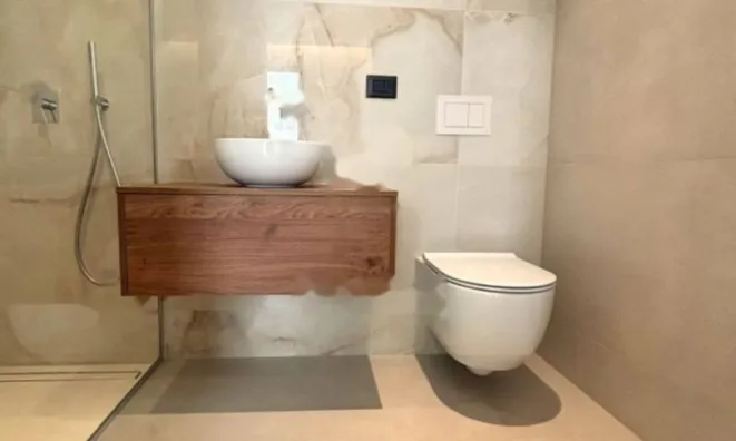 Недвижимость Четырехкомнатная квартира : 17