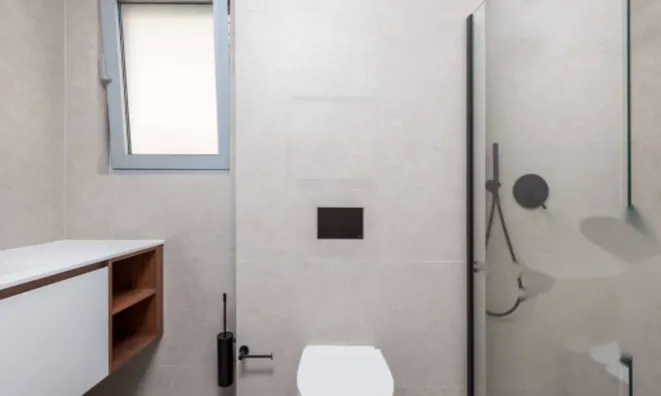 Недвижимость Трехкомнатная квартира центр: 19