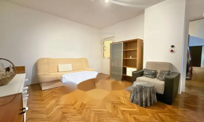 Недвижимость Двухкомнатная квартира в центре, Опатия: 2