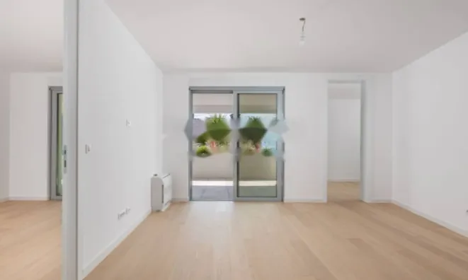 Недвижимость Двухкомнатная квартира, центр: 10