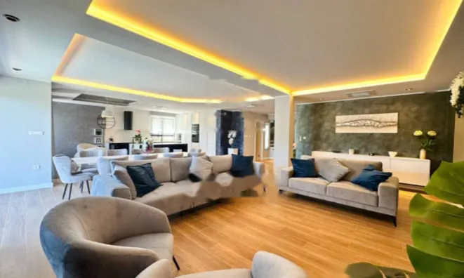 Недвижимость Семейный дом 400 м², Запад, Опатия: 5