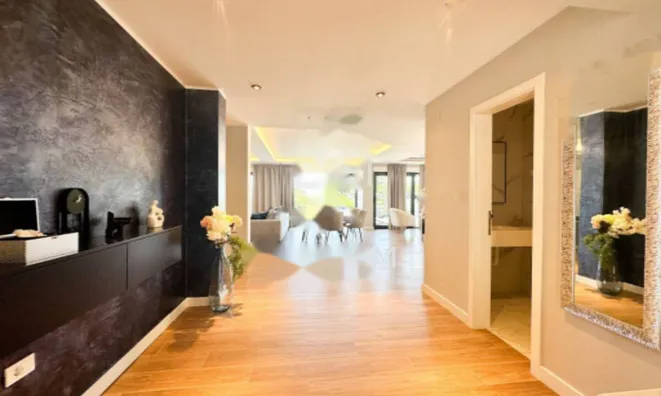 Недвижимость Семейный дом 400 м², Запад, Опатия: 9