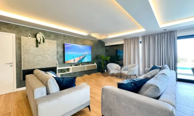 Недвижимость Семейный дом 400 м², Запад, Опатия: 11