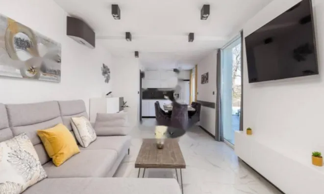 Недвижимость Семейный дом 380 м², Запад, Опатия: 2