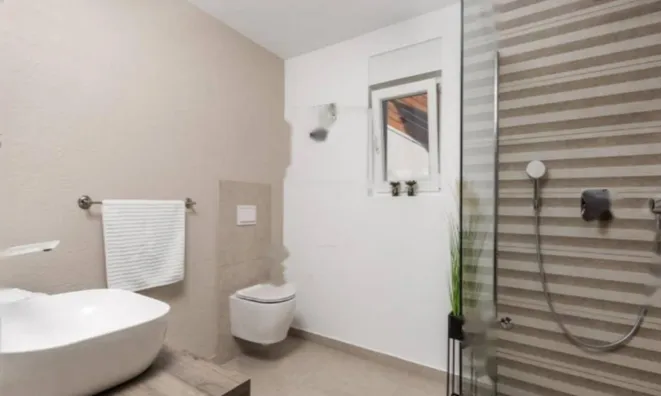 Недвижимость Семейный дом 380 м², Запад, Опатия: 14