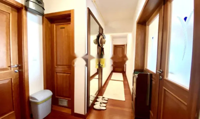 Недвижимость Трехкомнатная квартира Центр: 12