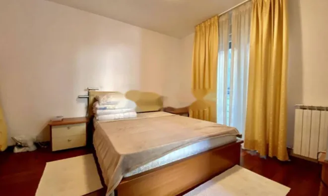 Недвижимость Трехкомнатная квартира Центр: 19