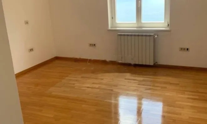 Недвижимость Семейный дом в Побрях: 8