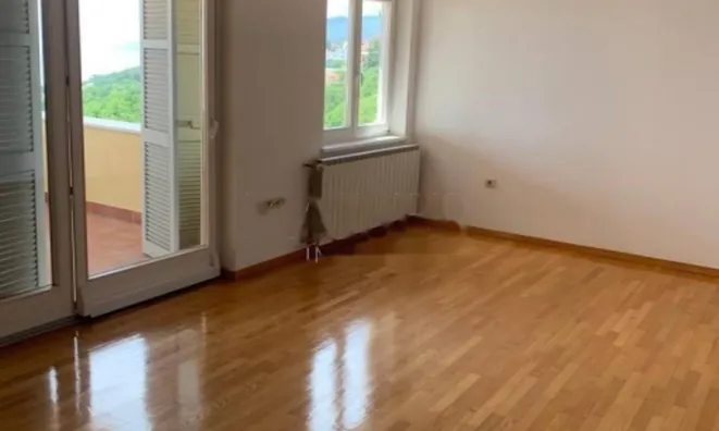 Недвижимость Семейный дом в Побрях: 9