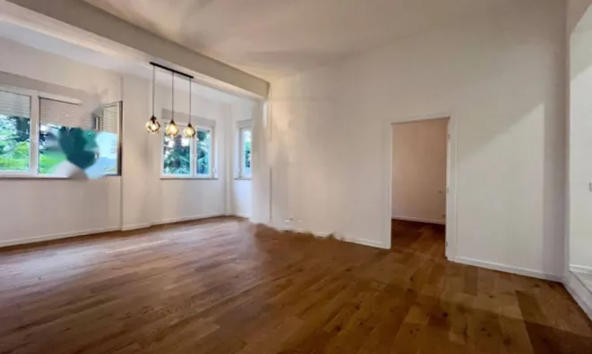 Недвижимость Четырёхкомнатная квартира Центр: 1