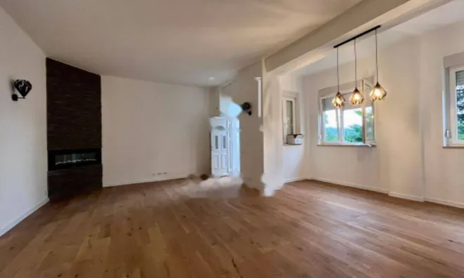 Недвижимость Четырёхкомнатная квартира Центр: 2