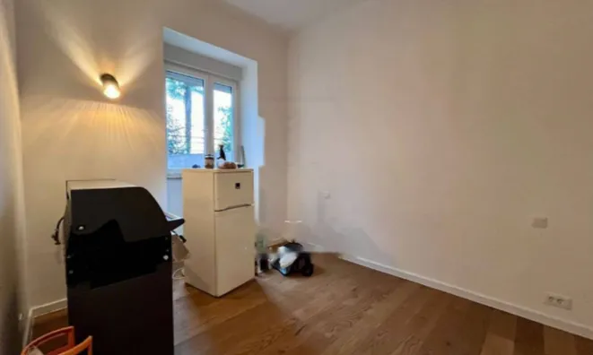 Недвижимость Четырёхкомнатная квартира Центр: 10