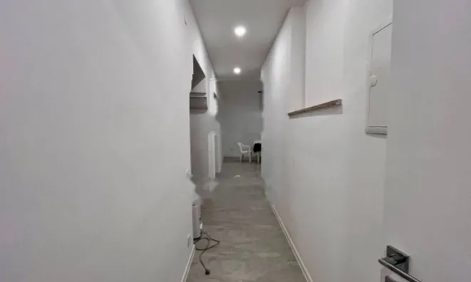 Недвижимость Четырёхкомнатная квартира Центр: 28